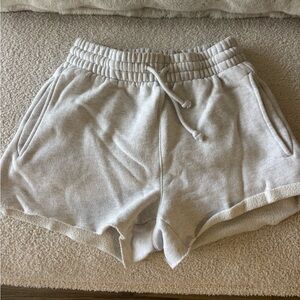 Aritzia TNA Cozy Boyfriend Sweat Shorts
